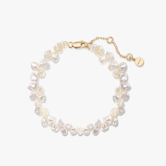 Square product photo of a keshi pearl bracelet with gold‑plated 925 sterling silver lobster clasp and extender chain on a white background.