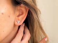 Cercei din aur Flower Studs - Zirconiu